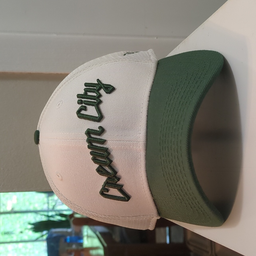 New Era NBA Milwaukee Bucks "Cream City" Men's Hat Size L/XL